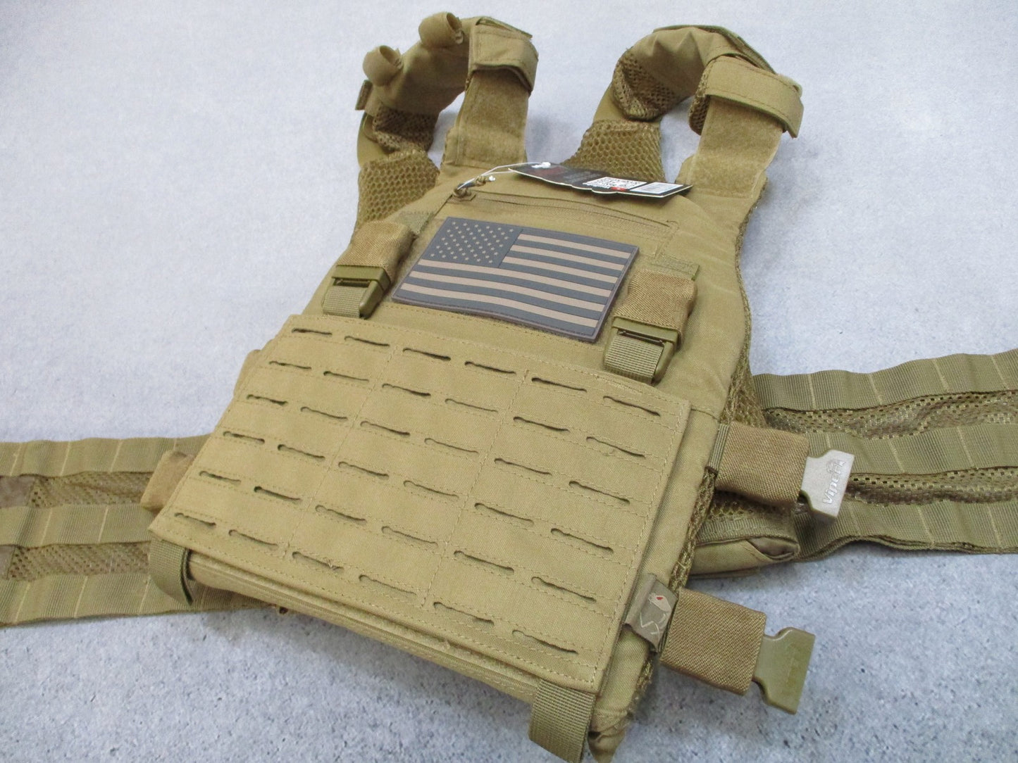 Viper Tactical VX Buckle Up Carrier Gen2 Plate Carrier Vest Coyote New w/ Tags