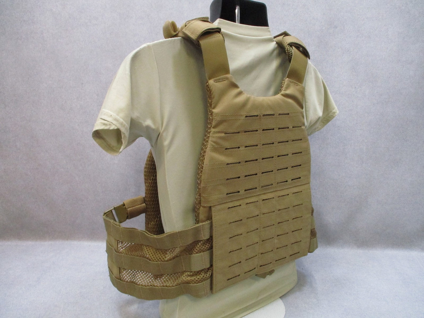Viper Tactical VX Buckle Up Carrier Gen2 Plate Carrier Vest Coyote New w/ Tags