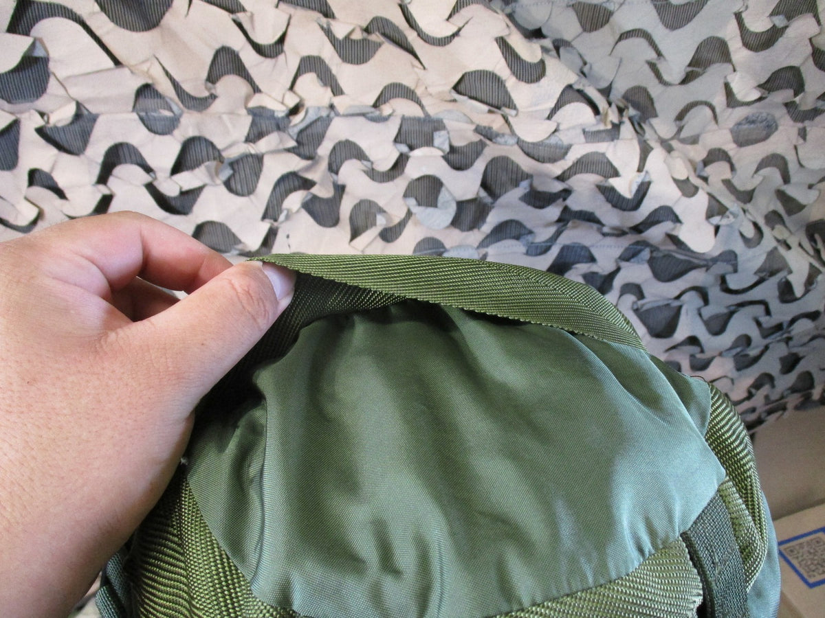Swiss Army Surplus Sleeping Bag w/ British Army Compression Sack – surplus lot
