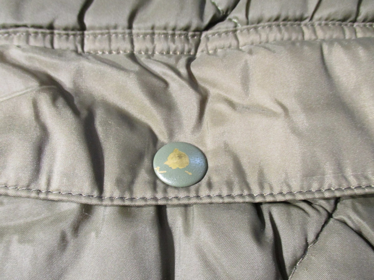 Swiss Army Surplus Sleeping Bag w/ British Army Compression Sack – surplus lot