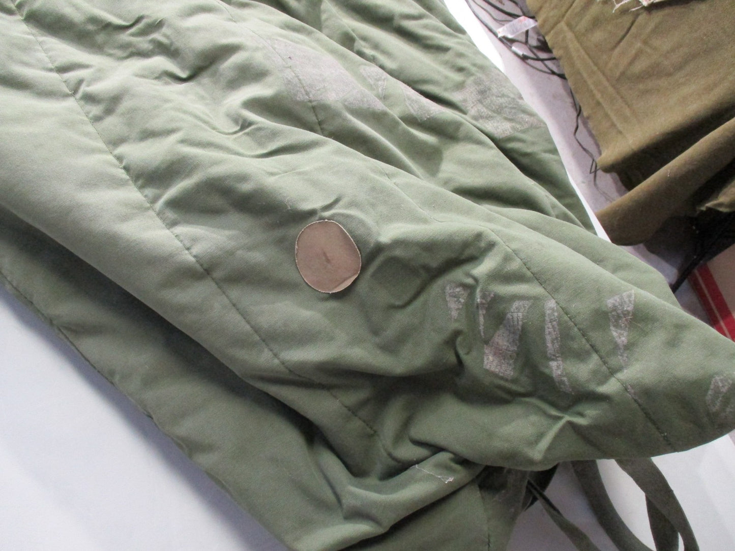 USGI Vintage Mummy Sleeping Bag + Sleepingo Mat Surplus Lot – Field Ready 6 feet