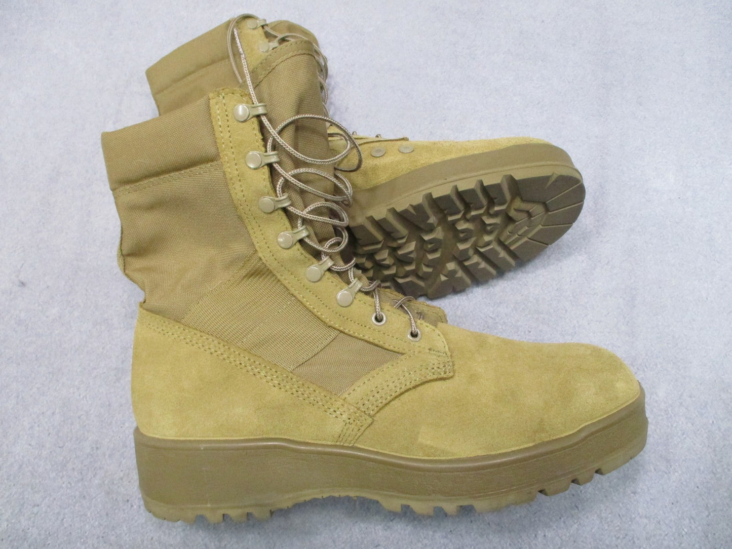 Rocky Army Hot Weather Combat Boots AR 670-1 Compliant Size 13R Coyote Brown
