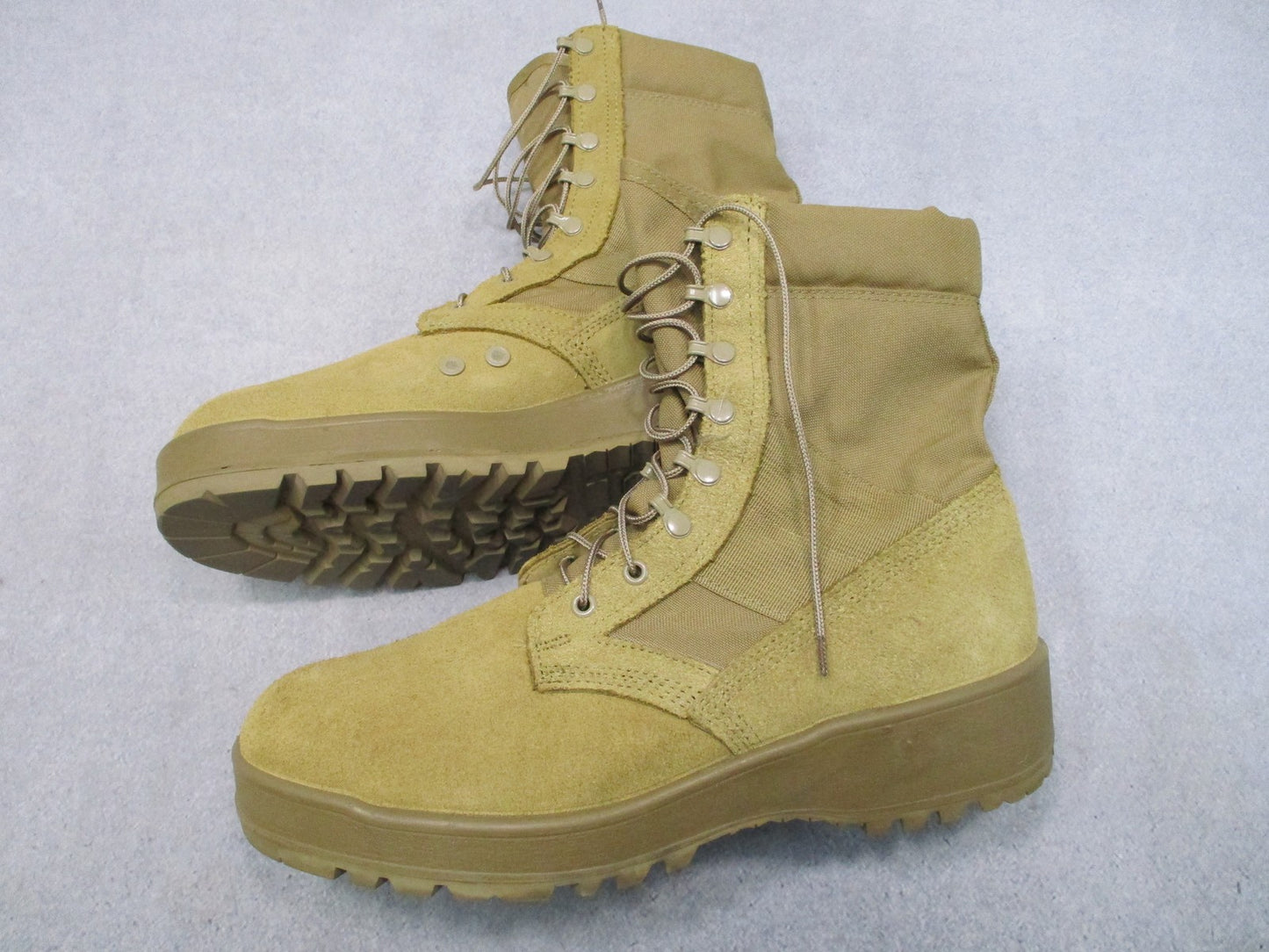 Rocky Army Hot Weather Combat Boots AR 670-1 Compliant Size 13R Coyote Brown