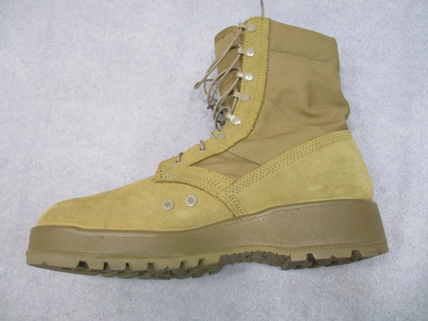 Rocky Army Hot Weather Combat Boots AR 670-1 Compliant Size 13R Coyote Brown