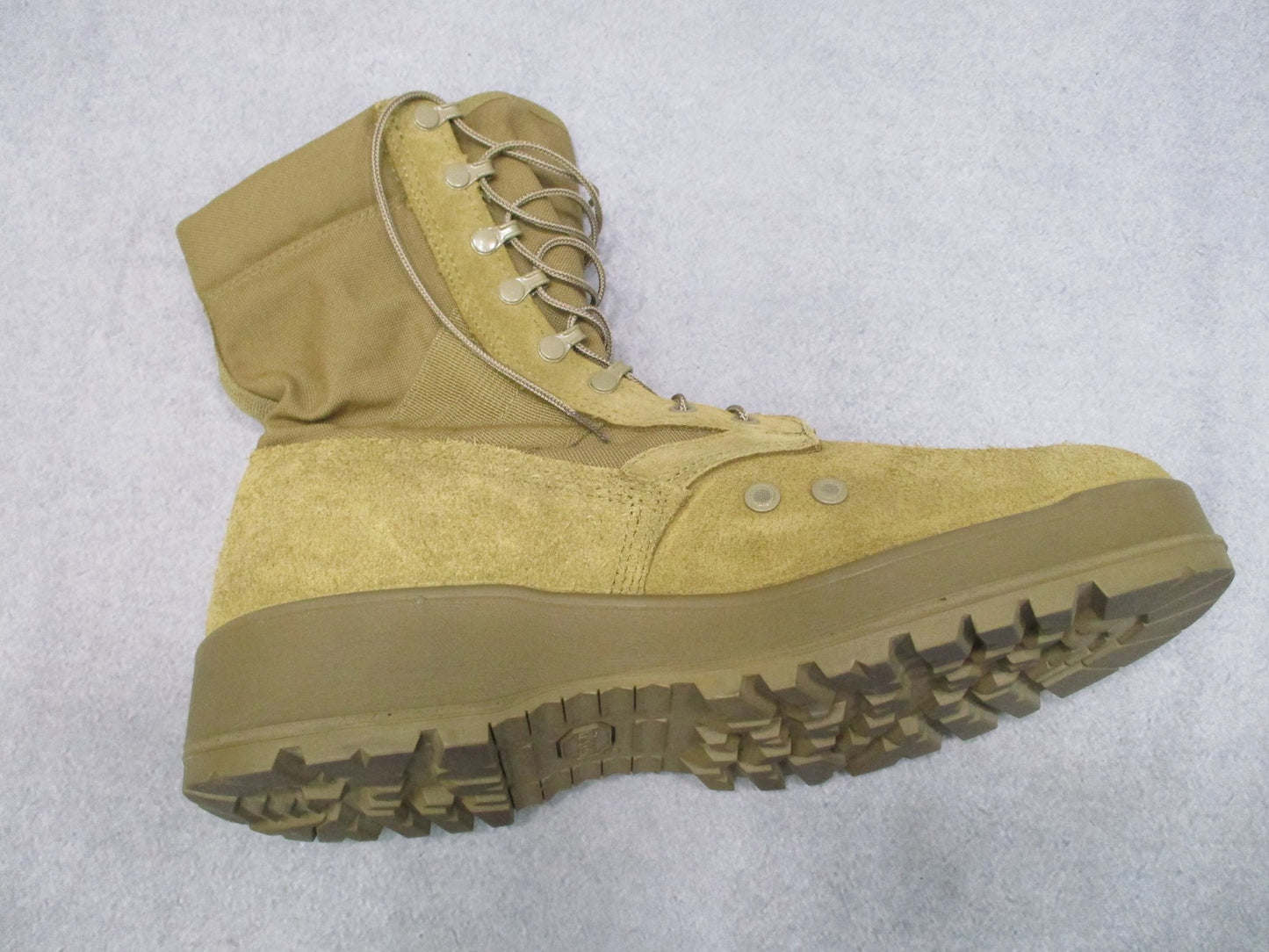 Rocky Army Hot Weather Combat Boots AR 670-1 Compliant Size 13R Coyote Brown