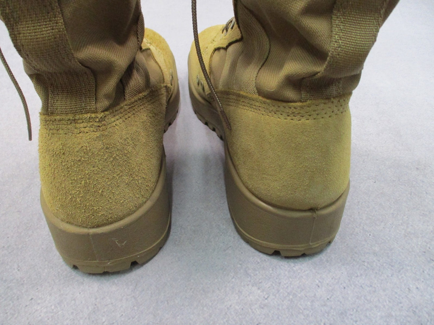 Rocky Army Hot Weather Combat Boots AR 670-1 Compliant Size 13R Coyote Brown