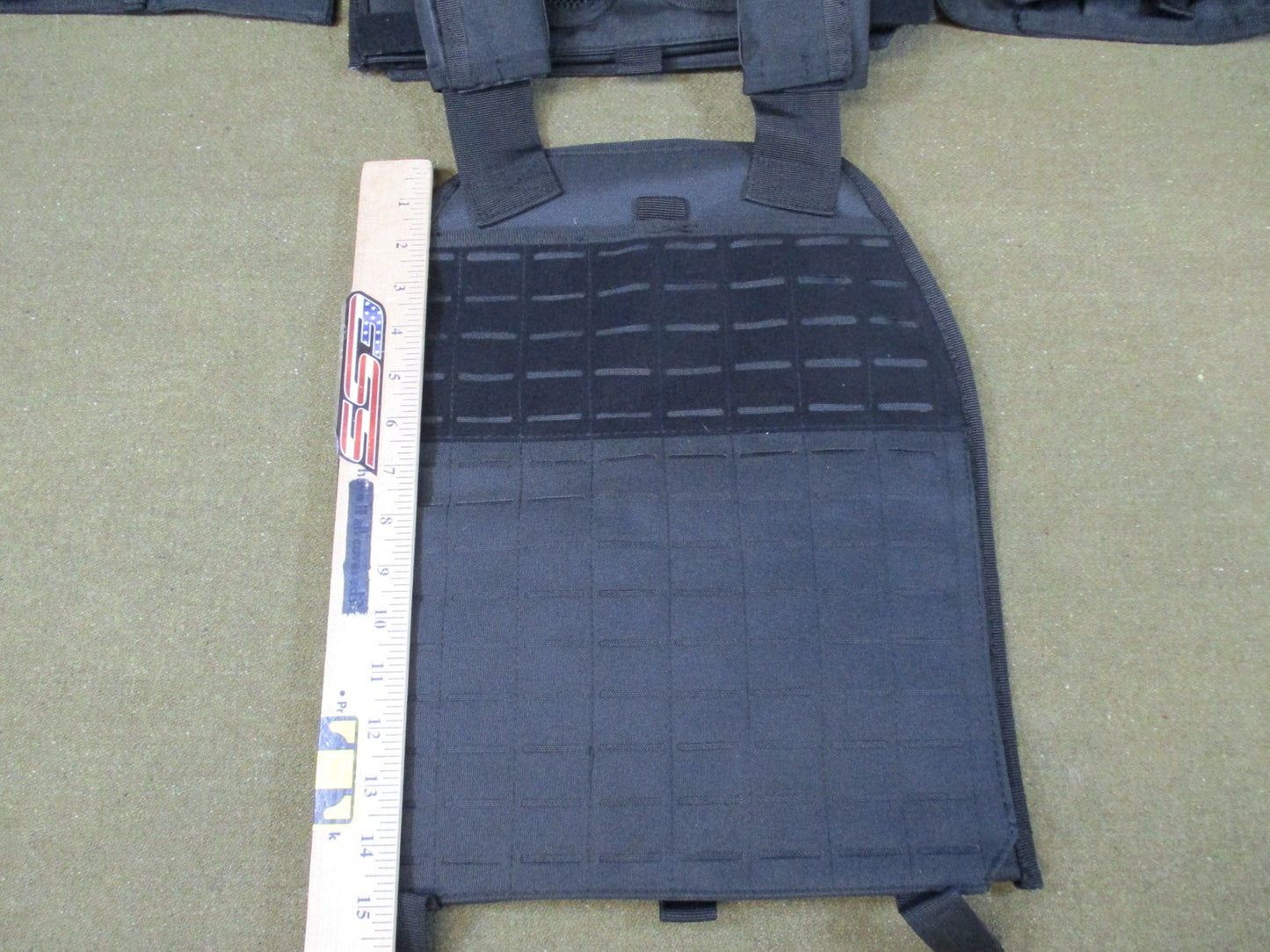 Rothco Laser Cut Plate Carrier Vest Black Large Tactical MOLLE Carrier Defect