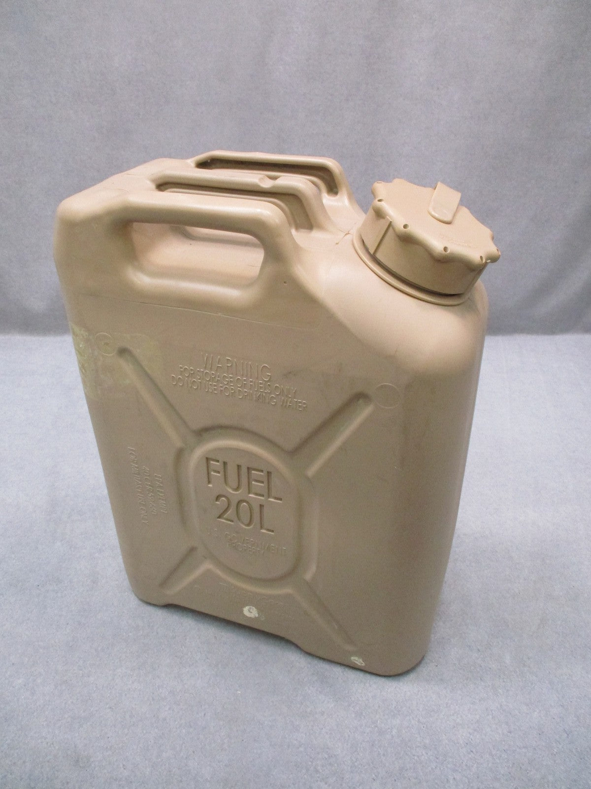 SupplyCore desert tan 5 gallon 20L military fuel can