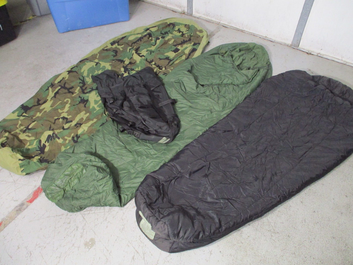USMC MILITARY 4 PART SLEEPING BAG SYSTEM MSS WOODLAND GORETEX BIVY BLACK/GREEN