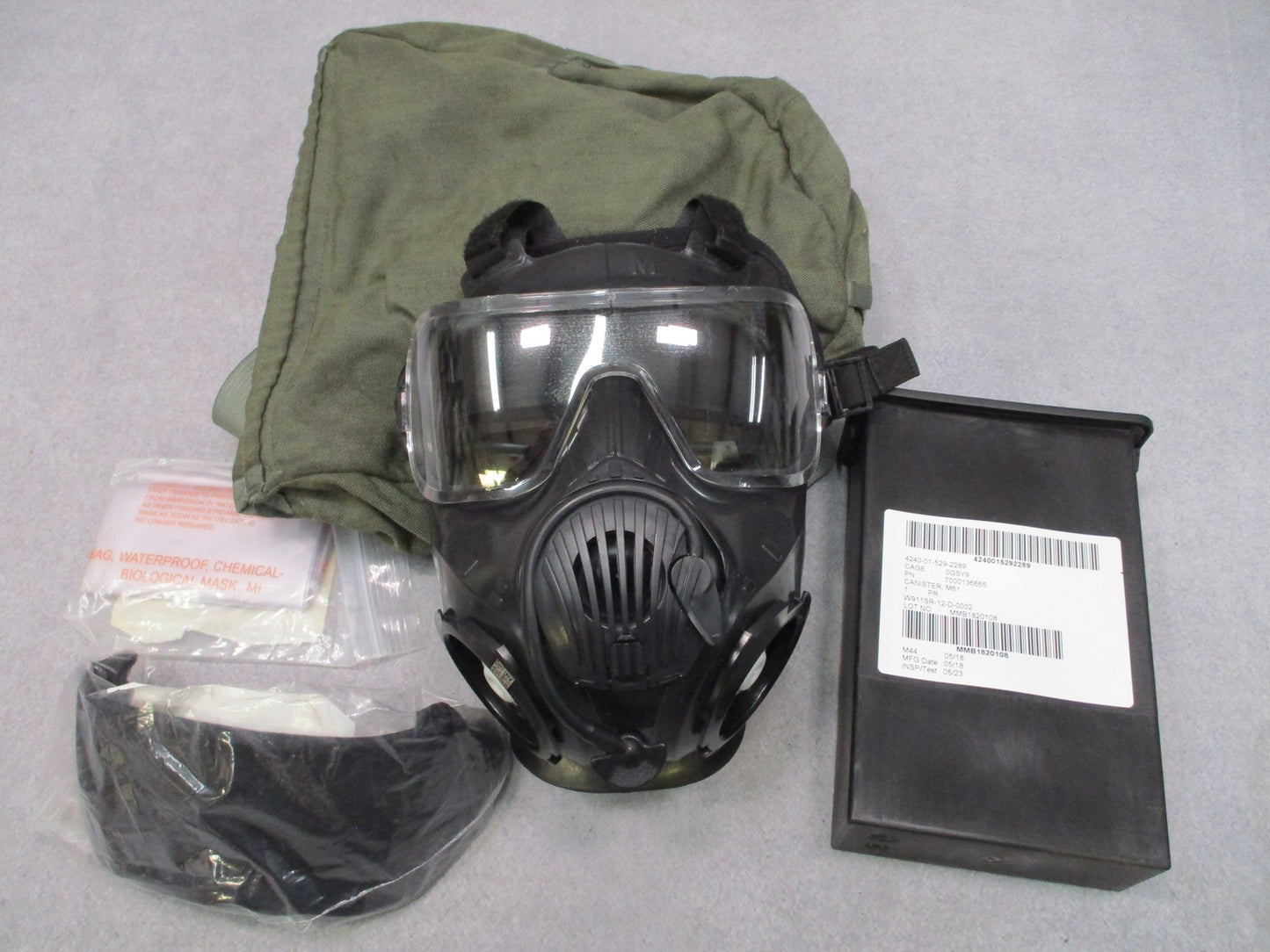 USGI Avon M50 JSGPM Gas Mask Medium CBRN w/ Sealed M61 Filters Bag Lens (USED)