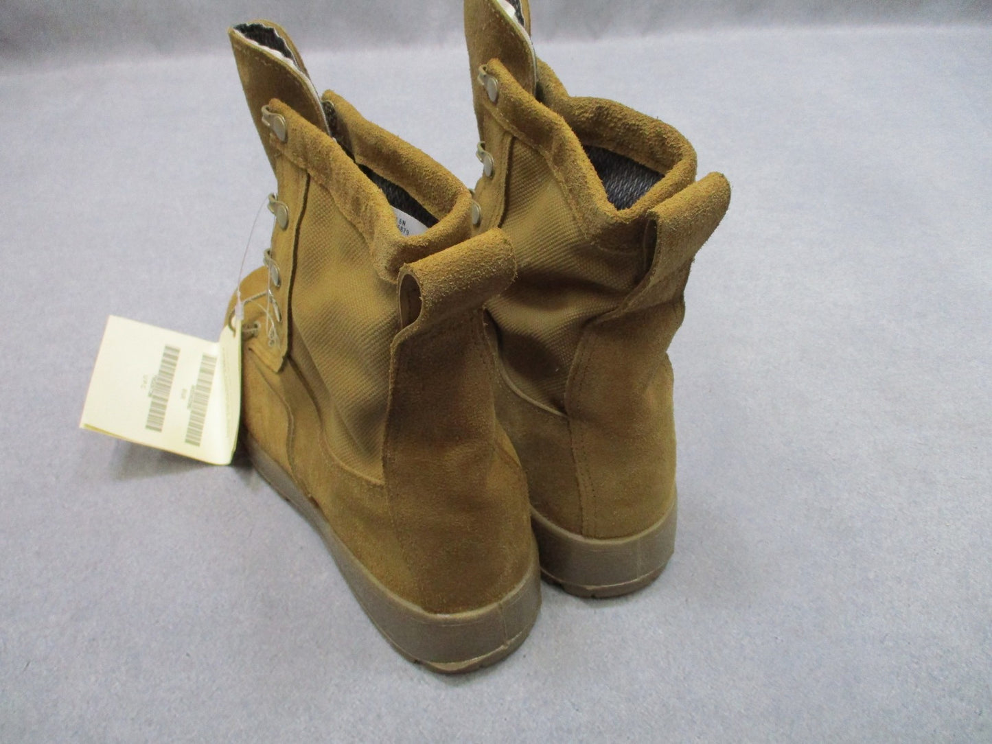 McRae Army Combat Boots Temperate Weather 9.5N Suede Cordura Vibram New