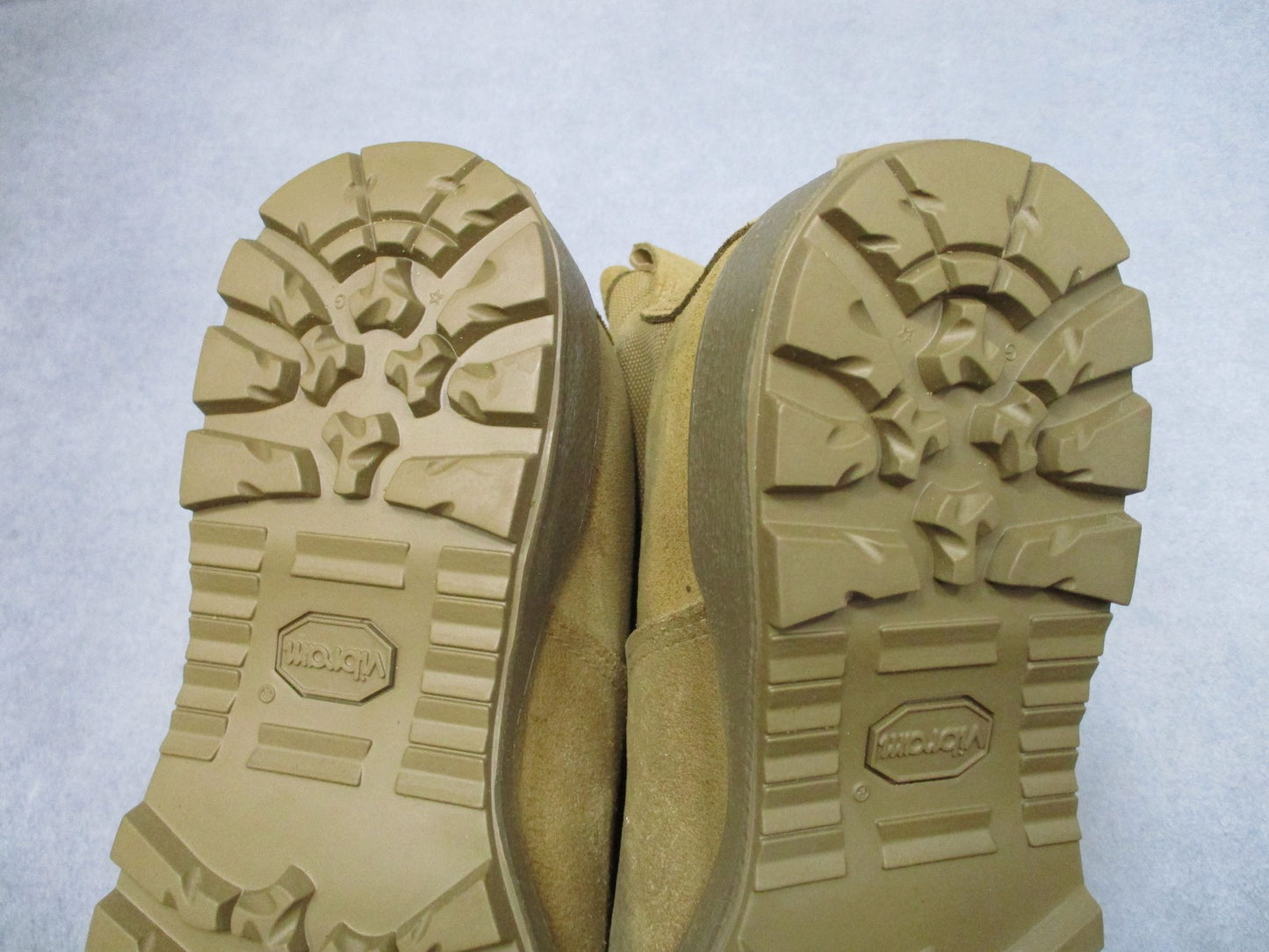 McRae Army Combat Boots Temperate Weather 9.5N Suede Cordura Vibram New