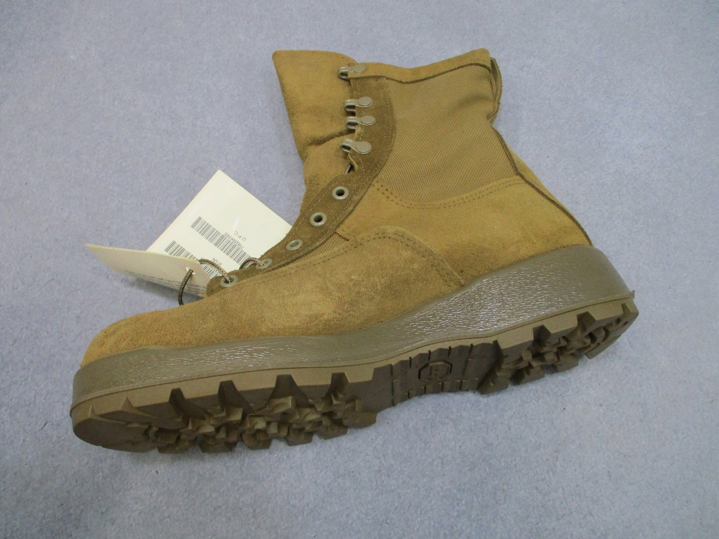 McRae Army Combat Boots Temperate Weather 9.5N Suede Cordura Vibram New