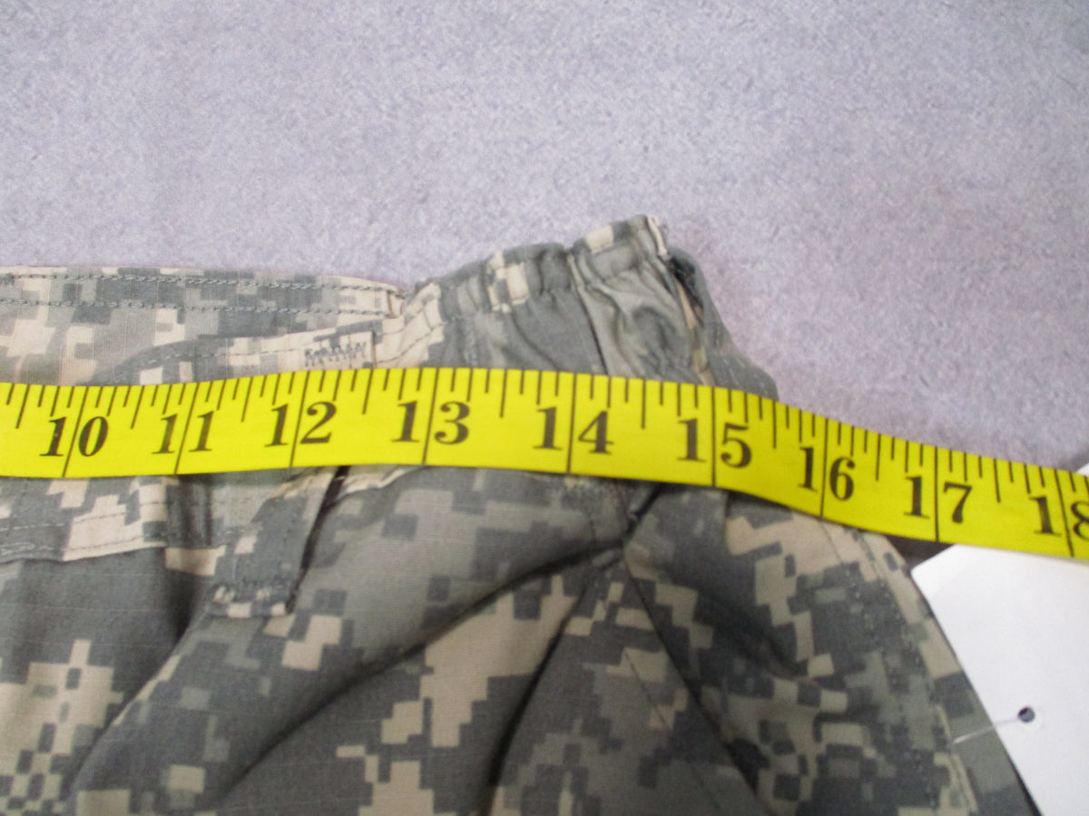 UNICOR USGI ACU-A UCP combat cargo pants, 31 Regular, digital camouflage, new condition