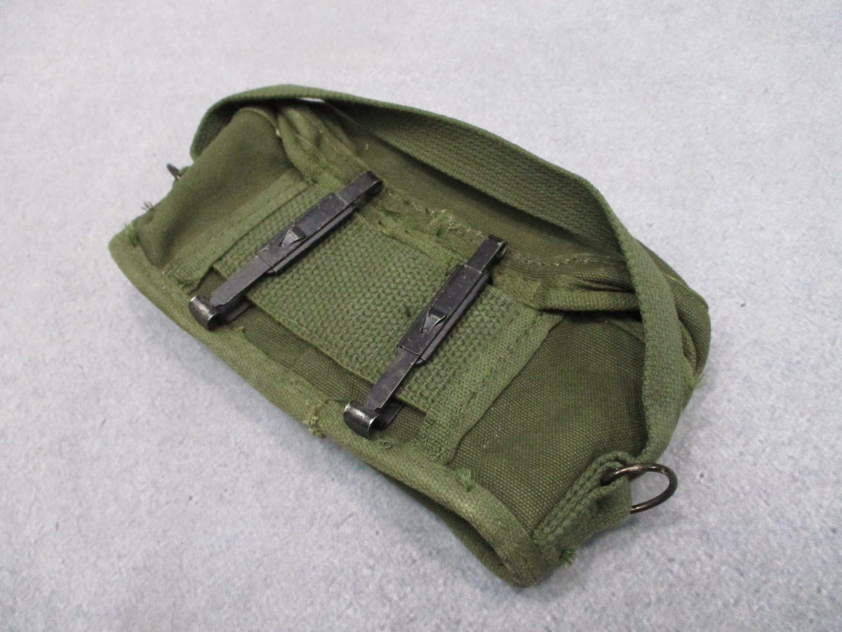 USGI CW-842/PSM-13 Battery Test Set Carry Pouch OD Green Vietnam ALICE Clips